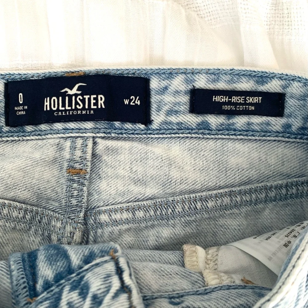 Hollister ~ 100% Cotton Lilac Flower Embroidered Denim Jean High Rise Skirt! - Picture 4 of 9